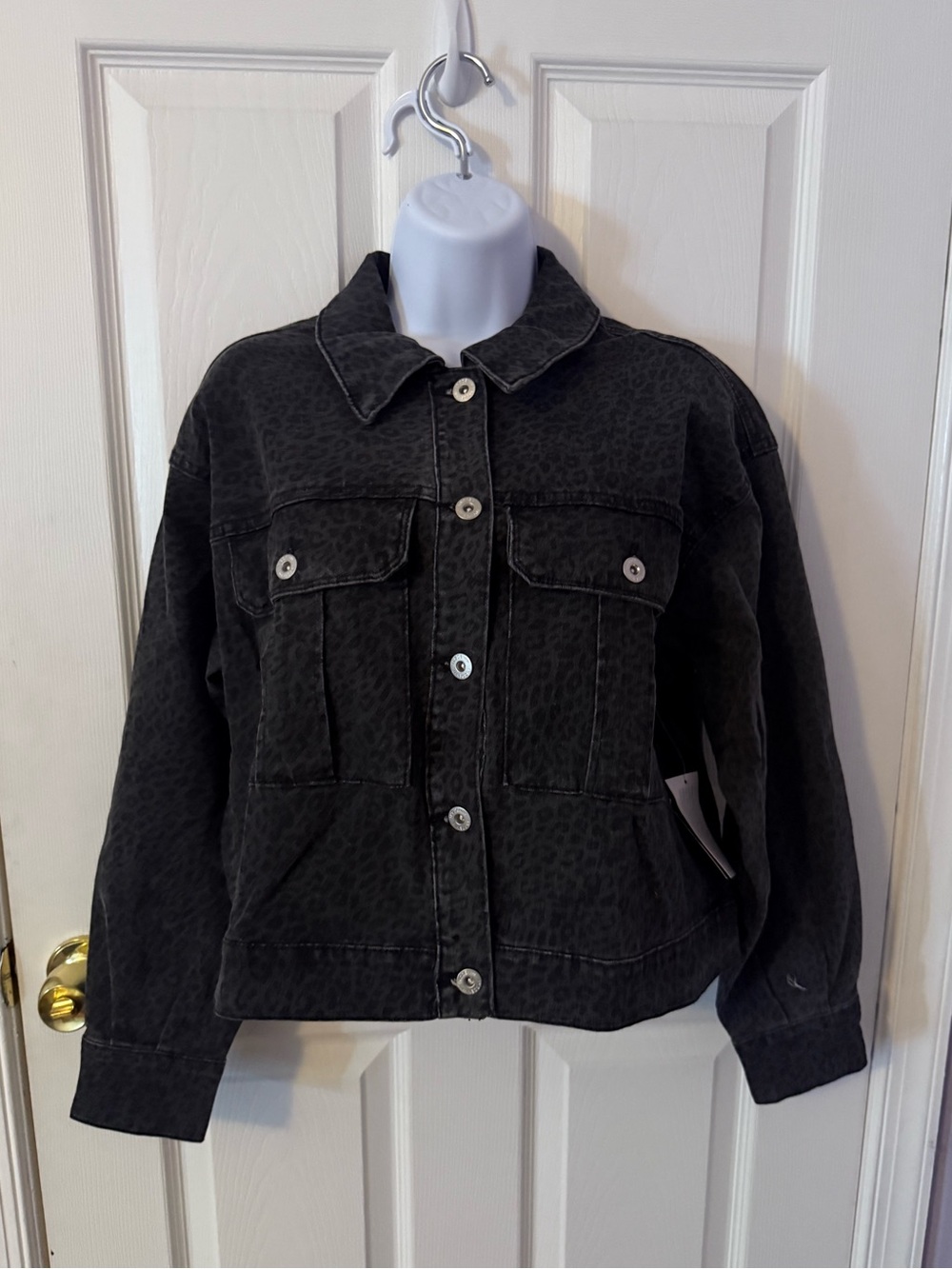 Inc Women's Black Washed Leopard Print Button-Up Denim Trucker Jacket